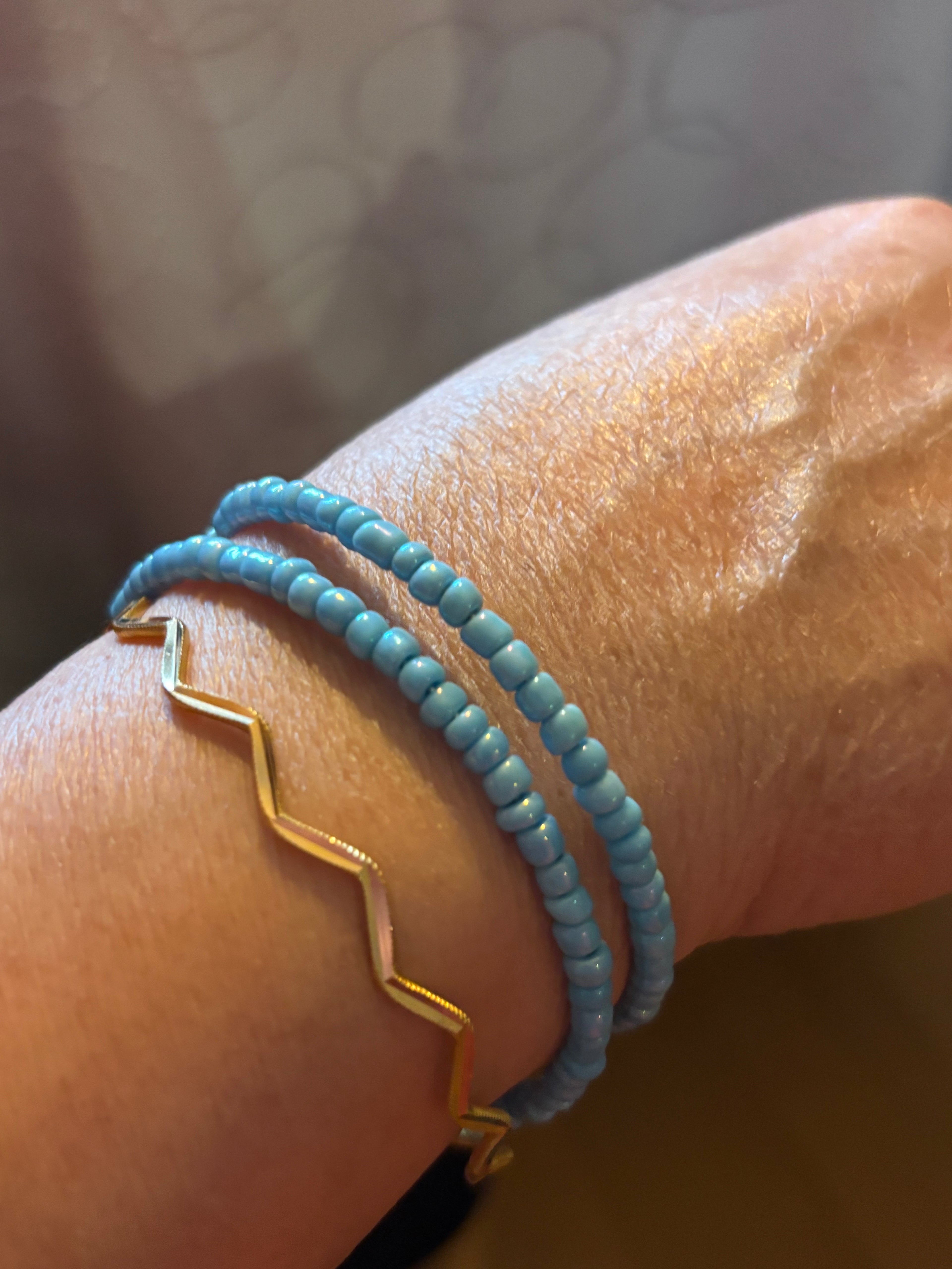 Blue ban gal shiny bracelet 1pc