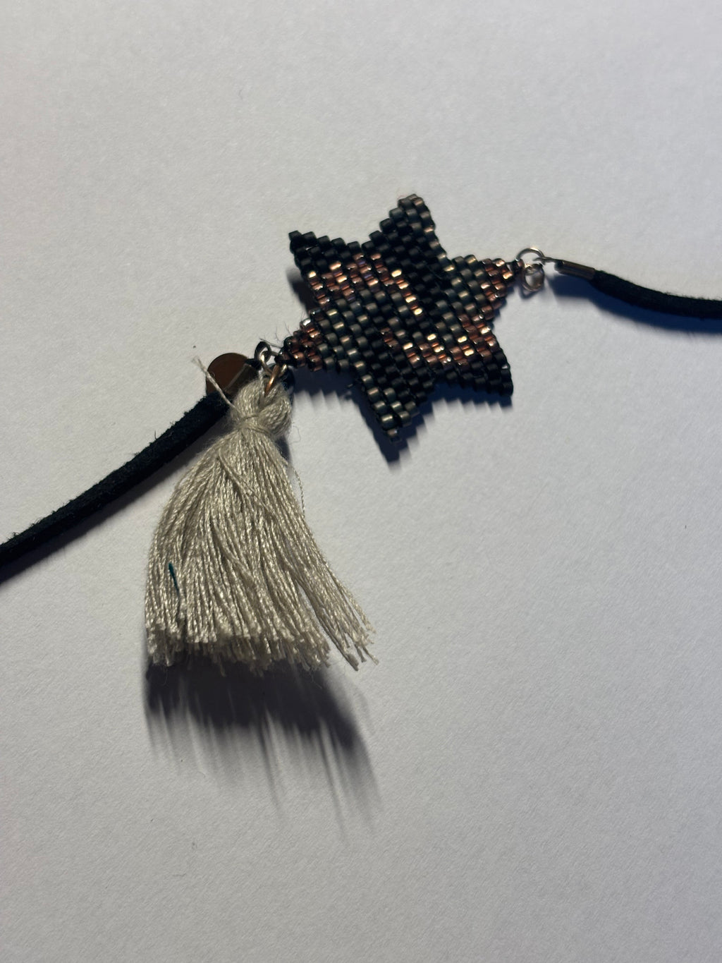 Star bracket with magnetic connection